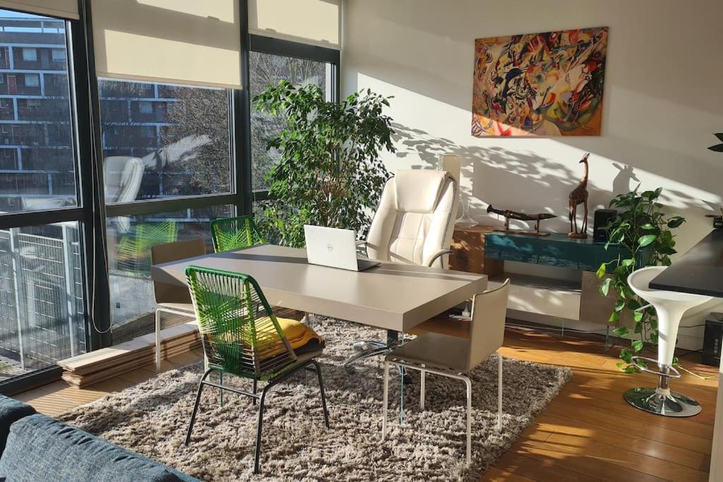 Apartamento Luxurious Flat Sunny, Quiet, Design, Lift, Balcony Londres Exterior foto