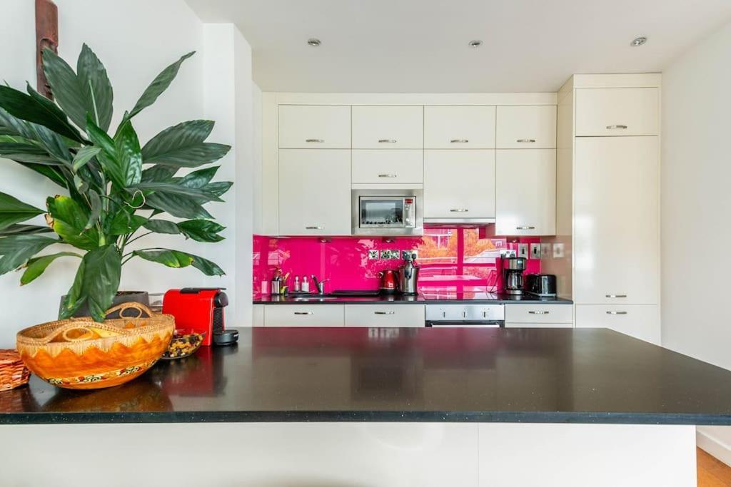 Apartamento Luxurious Flat Sunny, Quiet, Design, Lift, Balcony Londres Exterior foto